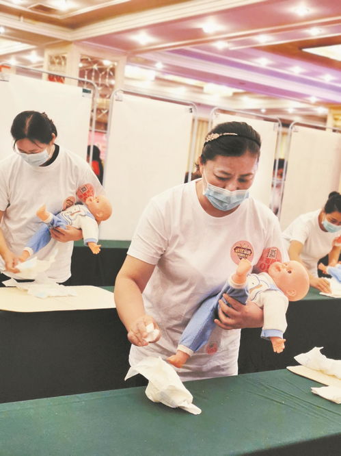 武汉家政服务从业人员趋向年轻化高学历化 母婴护理服务成热门方向